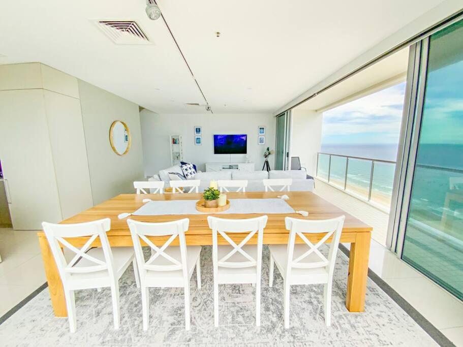 Air On Broadbeach Beachfront 2Level Stunning Apartment With 180 Degree Views Χρυσή Ακτή Εξωτερικό φωτογραφία
