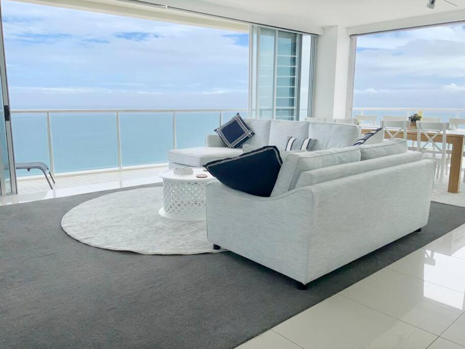 Air On Broadbeach Beachfront 2Level Stunning Apartment With 180 Degree Views Χρυσή Ακτή Εξωτερικό φωτογραφία