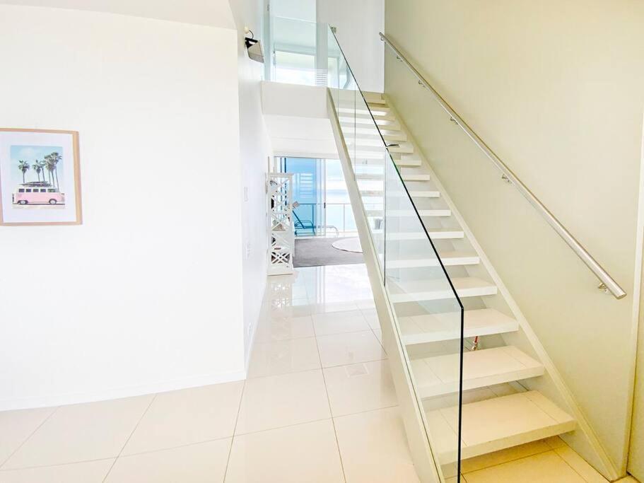 Air On Broadbeach Beachfront 2Level Stunning Apartment With 180 Degree Views Χρυσή Ακτή Εξωτερικό φωτογραφία